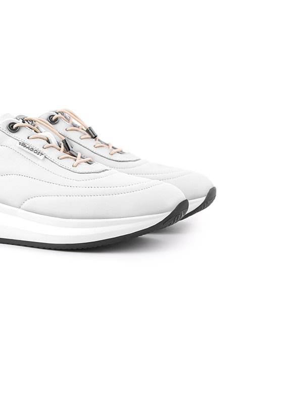 کفش چرم اسپرت زنانه 120075 چرم آکوست